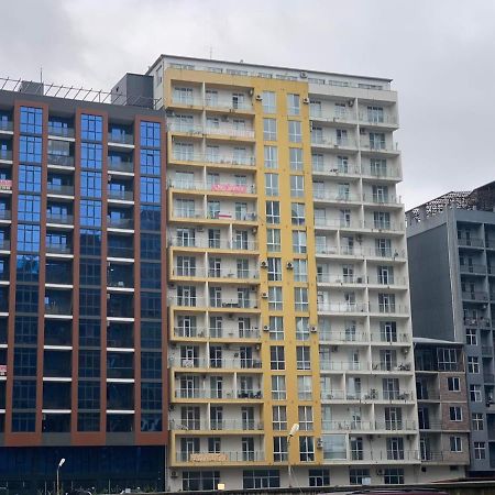 Бежевые Апартаменты Batumi Exteriör bild