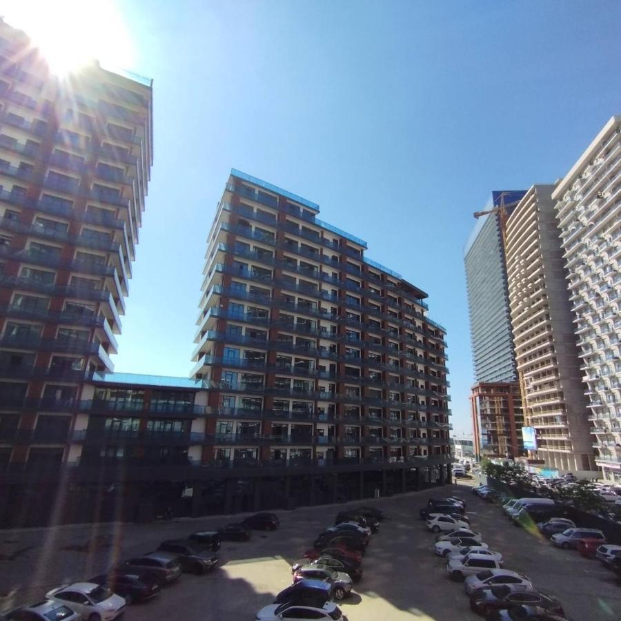 Бежевые Апартаменты Batumi Exteriör bild